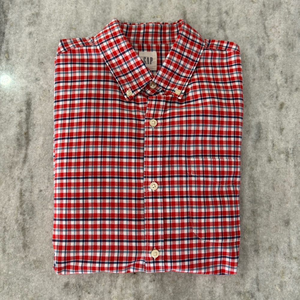 GAP Men's Red and White Checkered Shirt SlimL